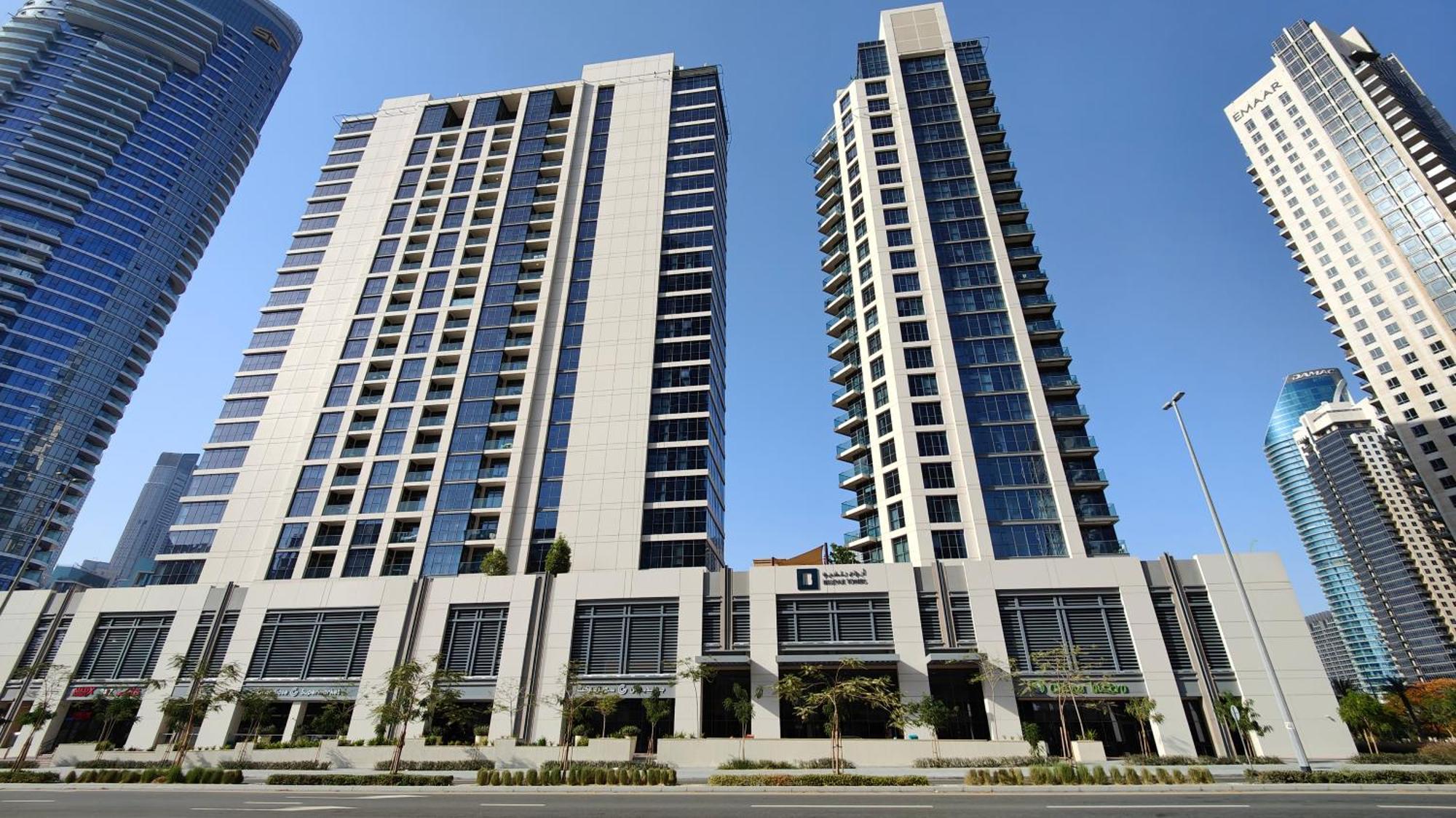 Magnificent 4 Bedroom Apartment, Bellevue Tower Apartment *