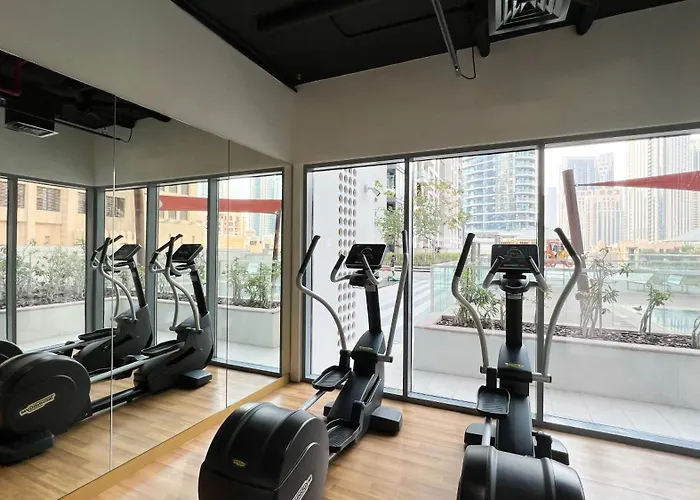 Magnificent 4 Bedroom Apartment, Bellevue Tower