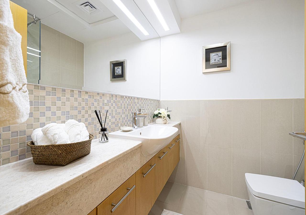 Apartment Magnificent 4 Bedroom Apartment, Bellevue Tower Dubai